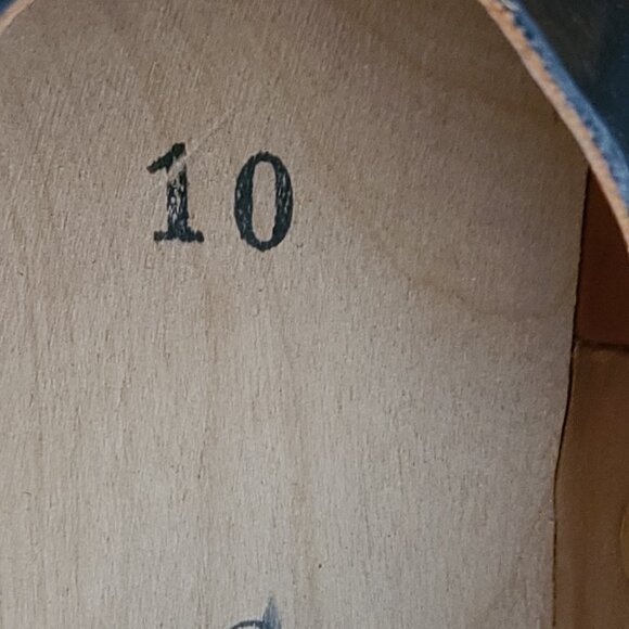 Womens Multnomah Fancier Wooden Patent Leather Clog Size: 10 Color: Burgundy - Picture 13 of 13